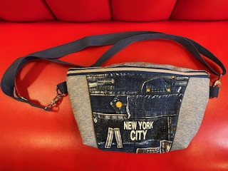 CrossBody Bag hellblau "New York City " Handmade in Hessen, stark limitiert